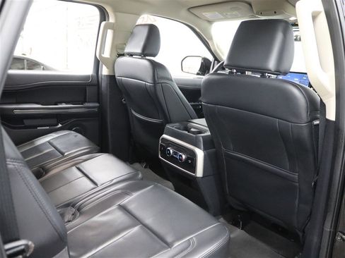 Used 2024 Ford Expedition Max XLT image 24