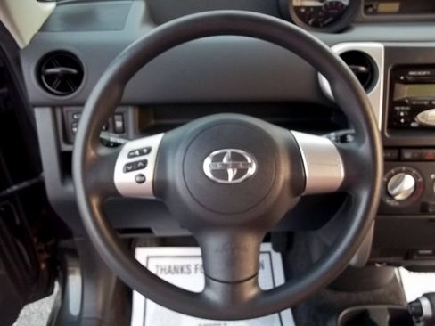 Used 2006 Scion xB FWD image 16