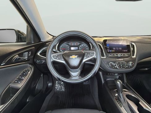 Used 2019 Chevrolet Malibu LT w/ Driver Confidence Package image 16