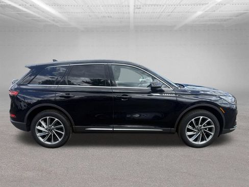 Used 2023 Lincoln Corsair AWD w/ Equipment Group 101A image 15