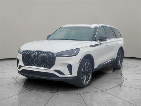 New 2025 Lincoln Aviator Reserve image 3