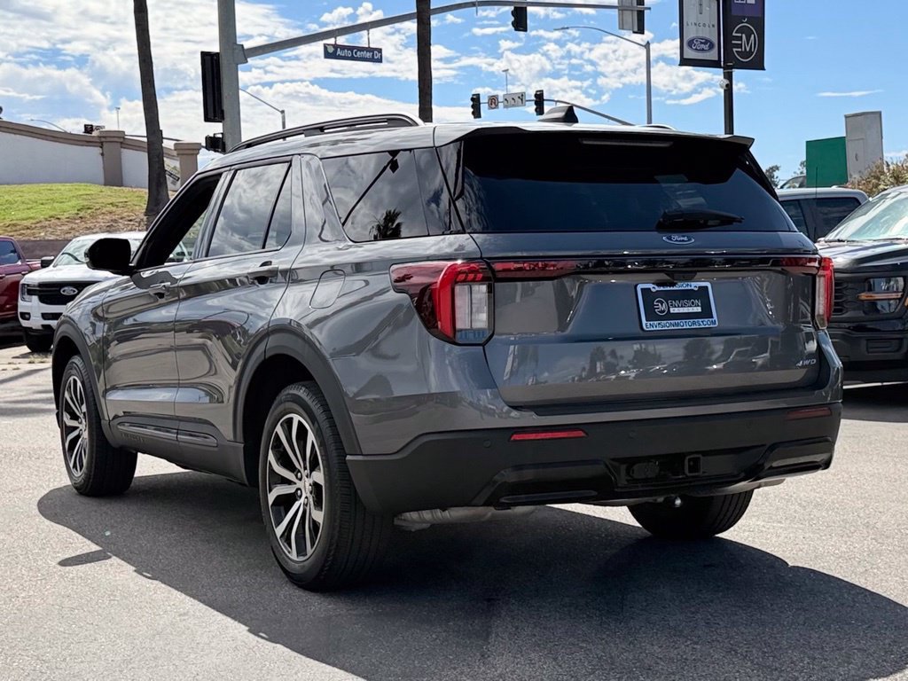 Certified 2025 Ford Explorer ST-Line AWD/4WD image 6