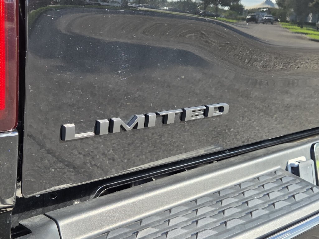 Used 2024 RAM 2500 Limited AWD/4WD image 34
