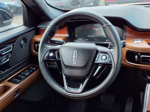 Certified 2023 Lincoln Aviator Reserve w/ Equipment Group 201A RWD image 7