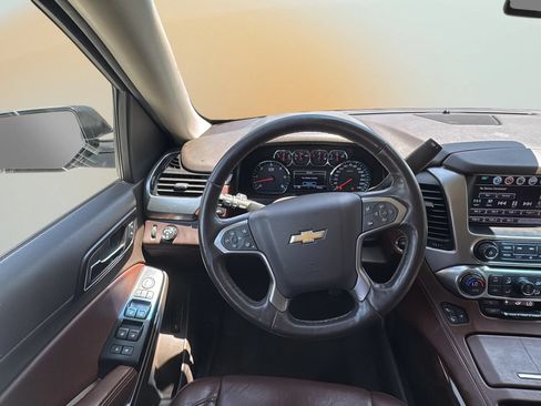 Used 2018 Chevrolet Tahoe Premier w/ RST 6.2L Performance Edition RWD image 15