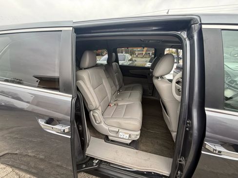 Used 2014 Honda Odyssey EX-L image 18