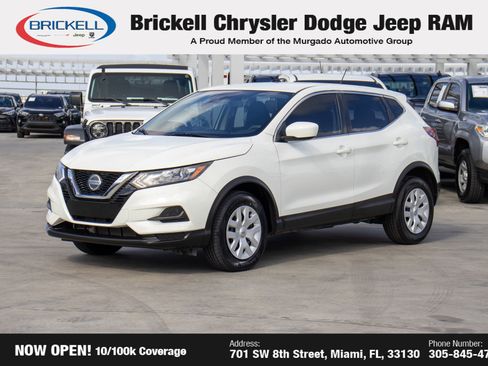 Used 2020 Nissan Rogue Sport S image 1