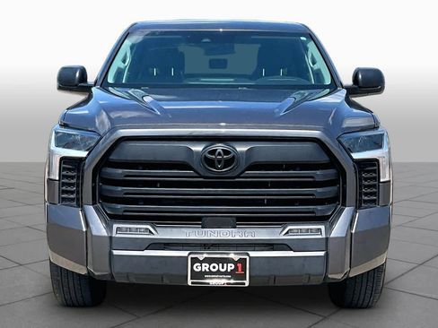 Used 2022 Toyota Tundra SR5 AWD/4WD image 4
