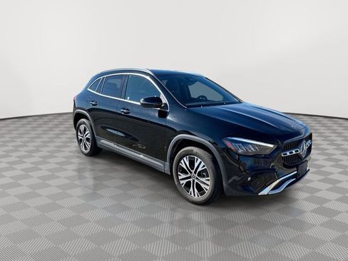 Used 2025 Mercedes-Benz GLA 250 4MATIC image 2