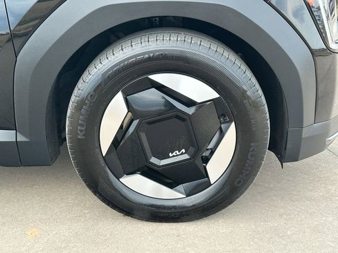 Used 2024 Kia EV9 Light Long Range image 10