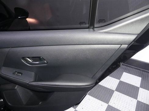 Used 2025 Nissan Sentra SV FWD image 25