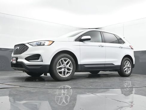 Used 2024 Ford Edge SEL AWD/4WD image 44