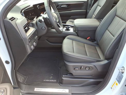 New 2026 Chevrolet Tahoe High Country AWD/4WD image 9