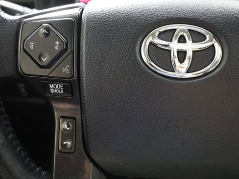Used 2023 Toyota 4Runner TRD Off-Road Premium w/ Moonroof Package AWD/4WD image 30