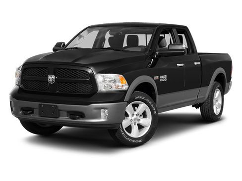 Used 2013 RAM 1500 Classic SLT w/ Protection Group AWD/4WD image 3