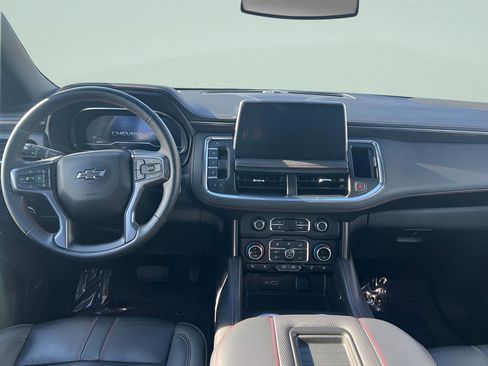 Used 2024 Chevrolet Suburban RST w/ Luxury Package image 4