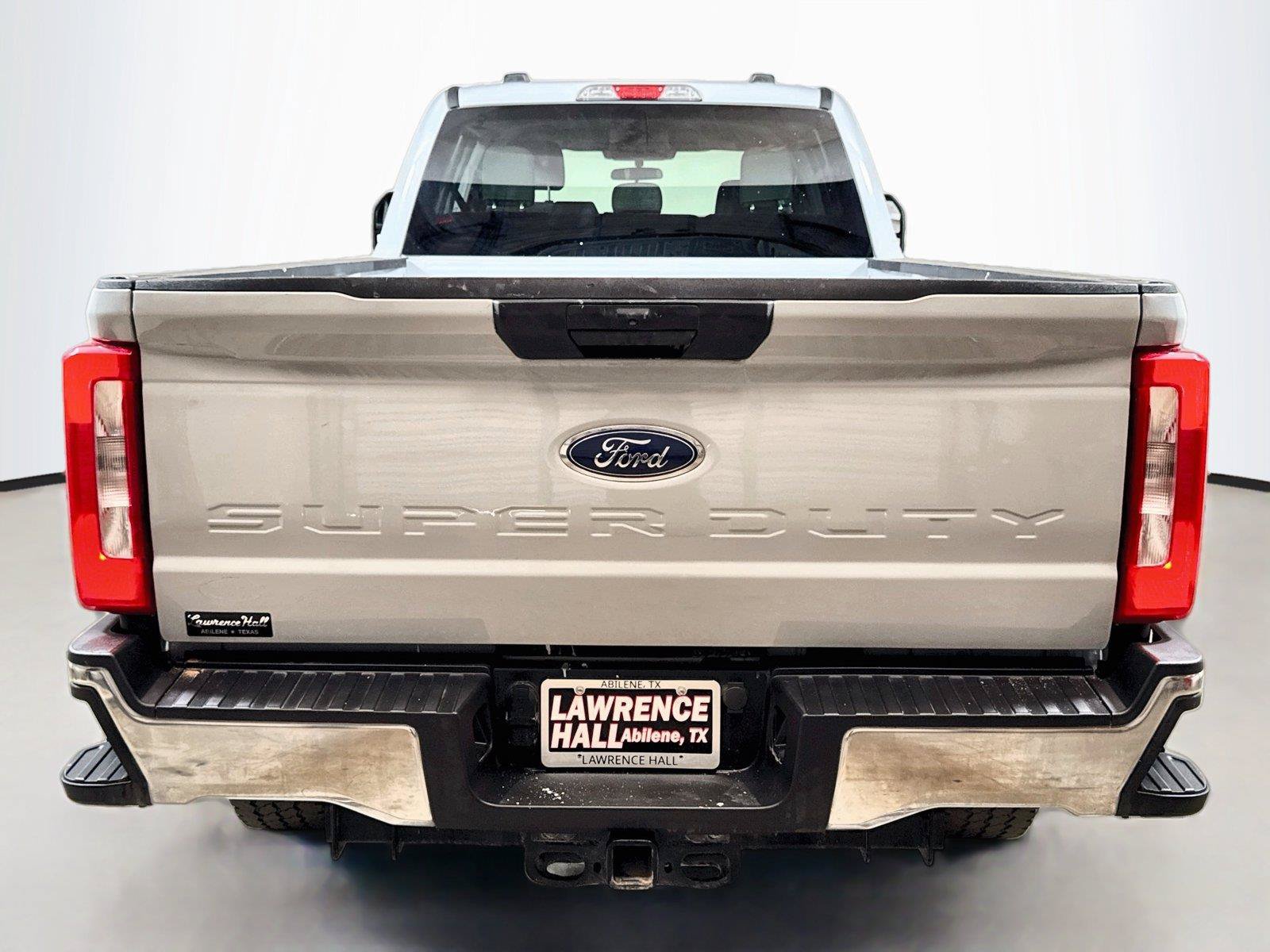Used 2026 Ford F350 XLT w/ FX4 Off-Road Package AWD/4WD image 5