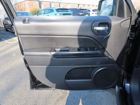 Used 2013 Jeep Patriot Sport w/ PWR Value Group image 16