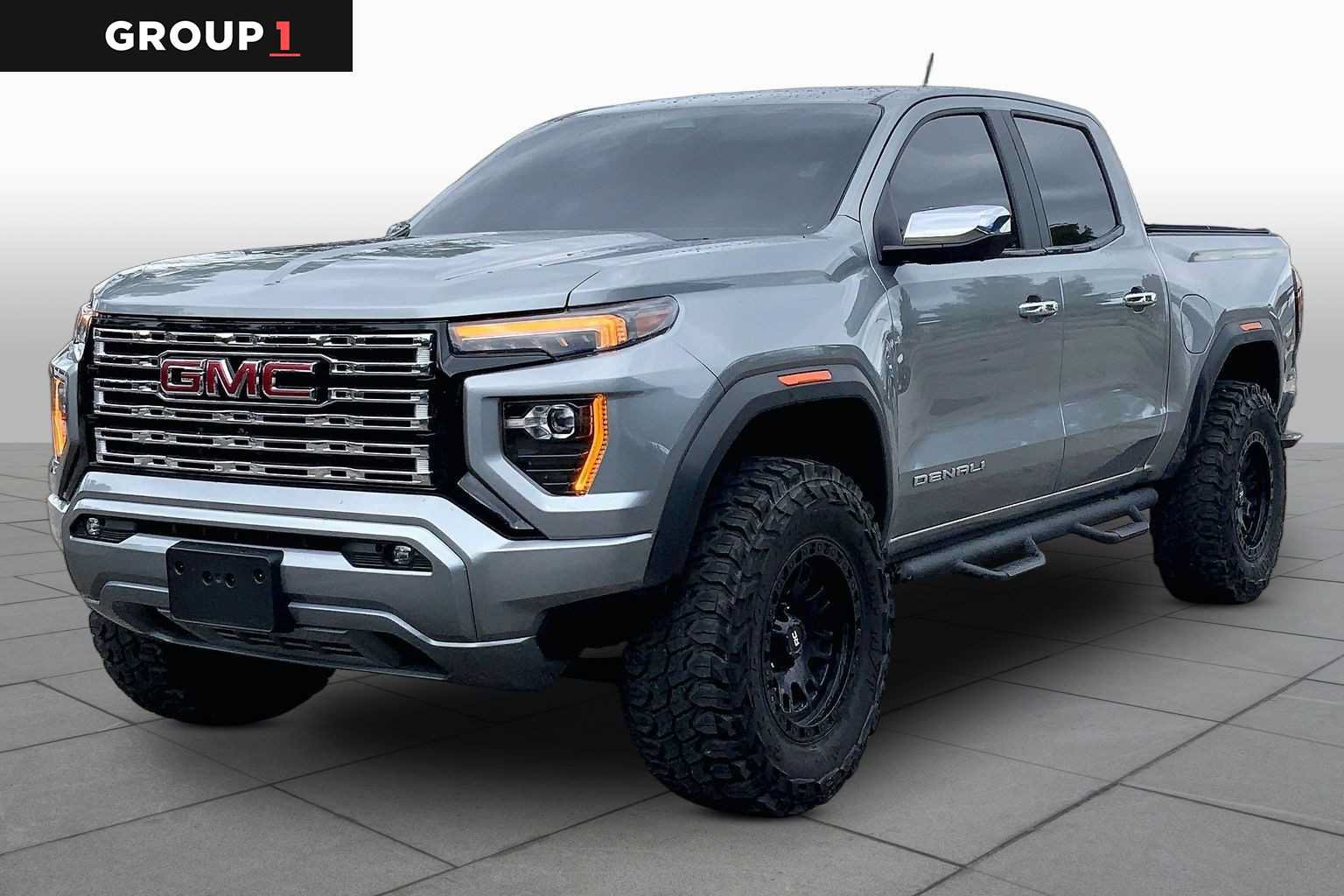 Used 2024 GMC Canyon Denali AWD/4WD image 1