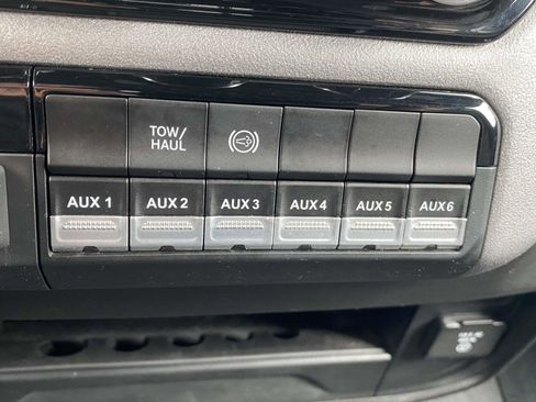 Used 2024 RAM 3500 Tradesman w/ Chrome Appearance Group image 20