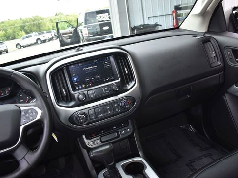 Used 2020 Chevrolet Colorado LT w/ Luxury Package AWD/4WD image 17