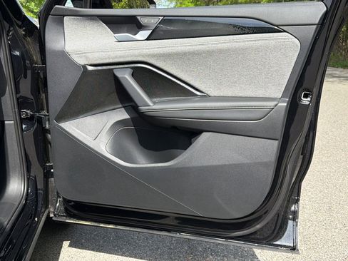 New 2026 Volkswagen Tiguan S image 5