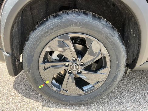 New 2026 Nissan Rogue SV image 12