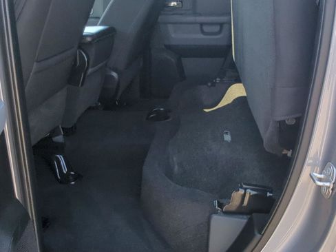 Used 2024 RAM 1500 Classic SLT AWD/4WD image 10