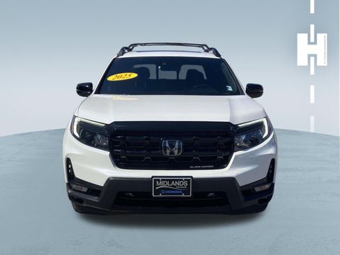 Used 2025 Honda Ridgeline Black Edition image 2