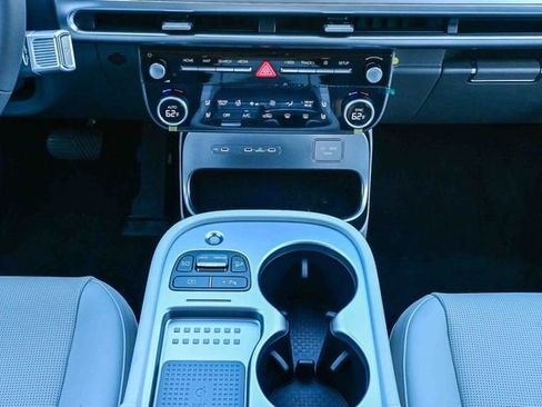 New 2026 Hyundai Ioniq 9 Limited AWD/4WD image 15