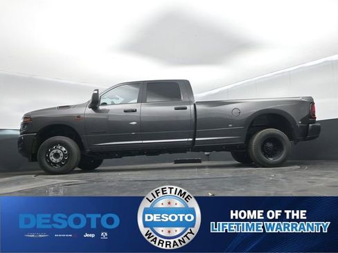 New 2026 RAM 3500 Big Horn AWD/4WD image 42