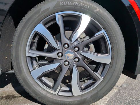 Used 2023 Chevrolet Equinox Premier image 13