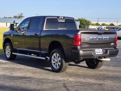 Used 2025 RAM 2500 Laramie w/ Sport Appearance Package AWD/4WD image 4
