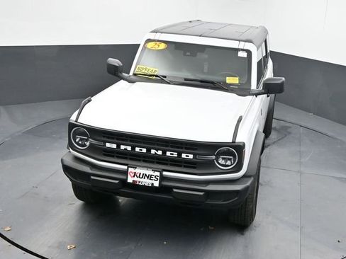 Used 2025 Ford Bronco Big Bend image 39
