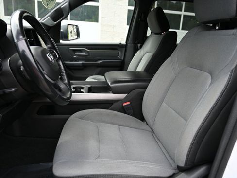 Used 2022 RAM 1500 Big Horn AWD/4WD image 14