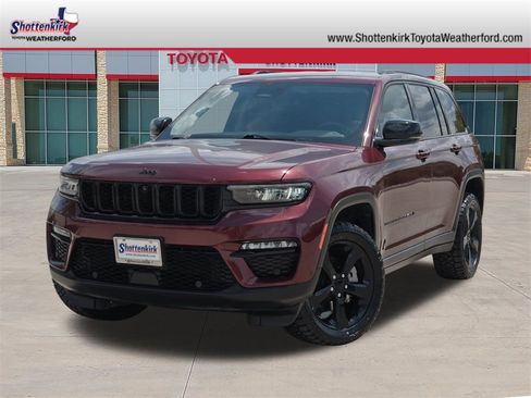 Used 2023 Jeep Grand Cherokee Limited w/ Luxury Tech Group II image 1