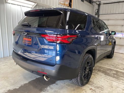 Used 2023 Chevrolet Traverse LT w/ Midnight/Sport Edition image 8