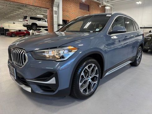 Used 2021 BMW X1 xDrive28i w/ Convenience Package AWD/4WD image 3