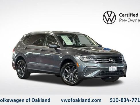 Certified 2023 Volkswagen Tiguan SE FWD image 1