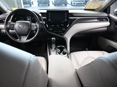 Used 2022 Toyota Camry SE image 37