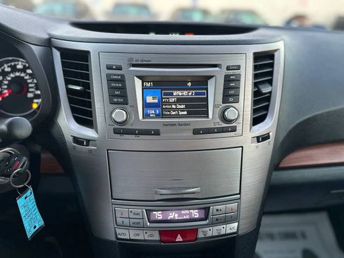 Used 2014 Subaru Outback 2.5i Limited image 40