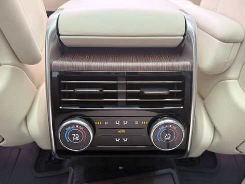 Certified 2023 Land Rover Range Rover SE image 34