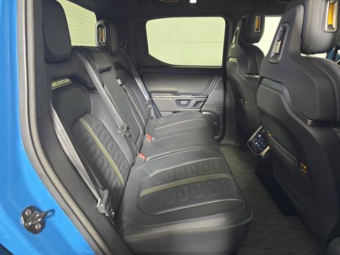 Used 2023 Rivian R1T Adventure image 22