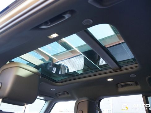 Used 2021 Land Rover Defender 110 X image 39