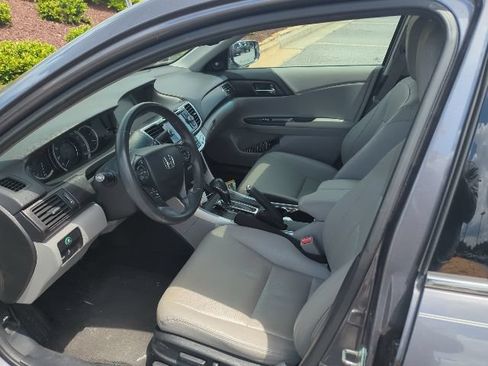 Used 2014 Honda Accord EX-L image 2