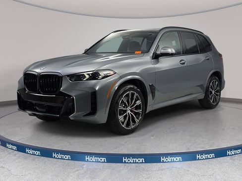 New 2026 BMW X5 xDrive40i w/ M Sport Package AWD/4WD image 1