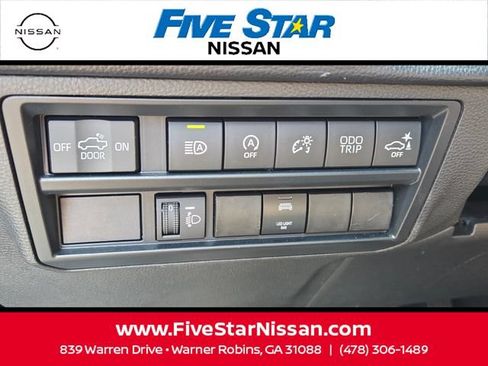 Used 2023 Toyota Tundra SR5 w/ SR5 Convenience Package AWD/4WD image 28