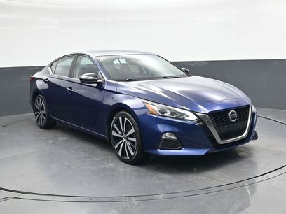Used 2021 Nissan Altima 2.5 SR w/ SR Premium Package
