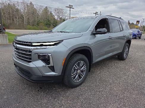 New 2026 Chevrolet Traverse LT AWD/4WD image 3