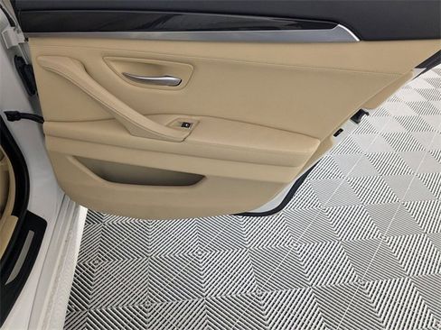 Used 2014 BMW 528i Sedan image 33